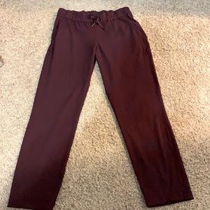 Lululemon On The Fly 7/8 Pant.